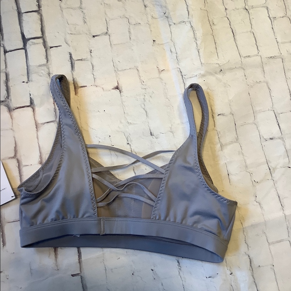 Victoria secret sport bra medium gray wireless pull on moisture wicking - Picture 3 of 8